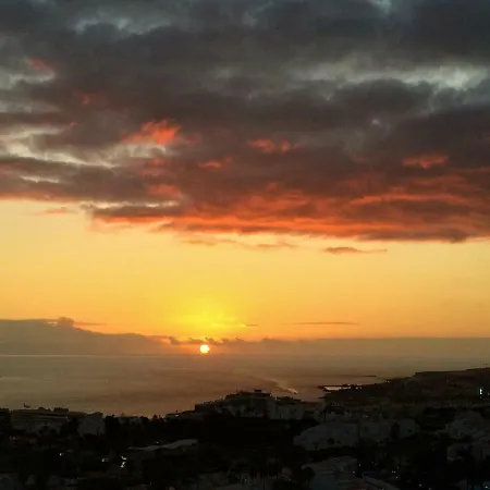 Ocean View San Eugenio 公寓 阿德耶